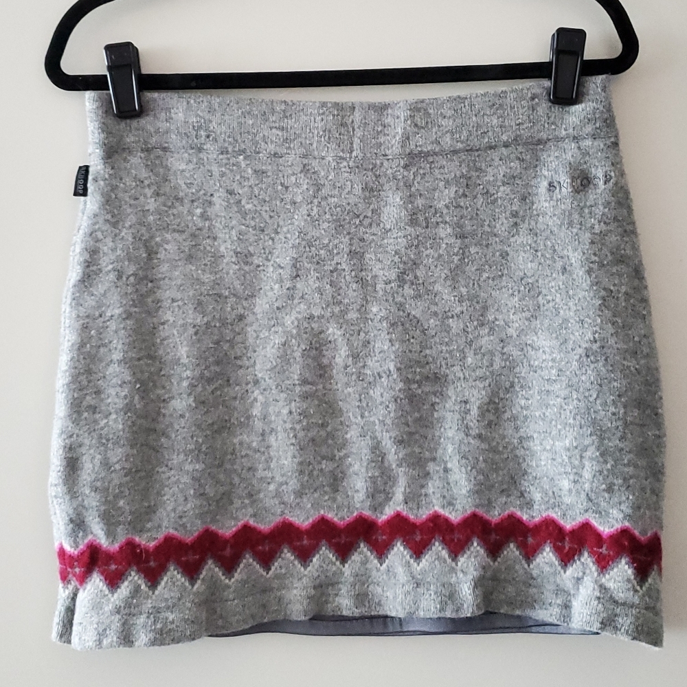 Skhoop Wool Grey & Pink Winter Skirt